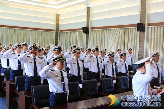 沧州海事局开展廉政警示教育、党员廉洁自律宣誓活动