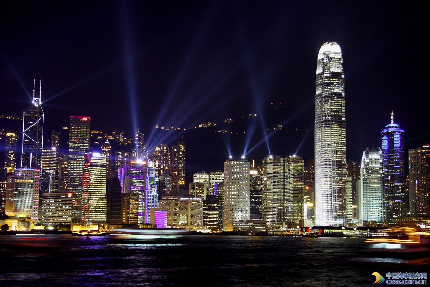 张德江：坚定对一国两制事业和香港前景的信心