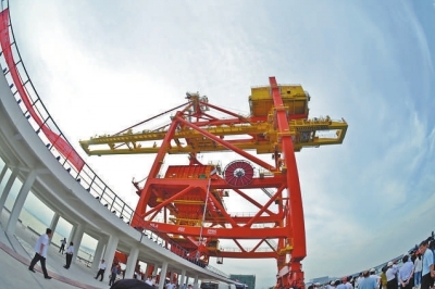 国投湄洲湾煤炭码头一期工程投入运营