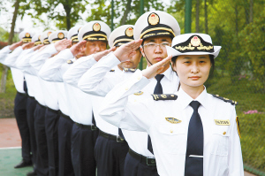 镇江海事护航江河平安