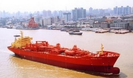 江南造船35000立方米液化乙烯船下水