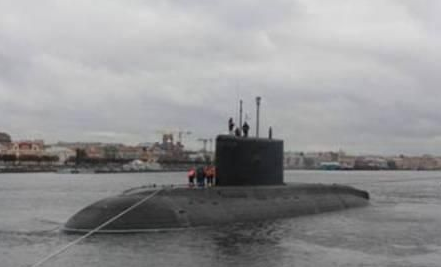 俄罗斯海军黑海舰队第六艘柴电潜艇下水