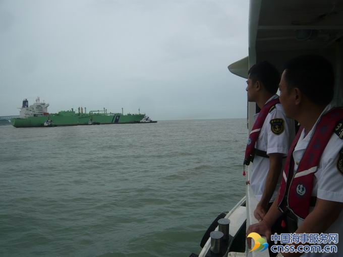 汕头海事局圆满完成大型LPG船进港安全保障任务