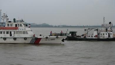 苏州市地方海事局要求船舶要使用安全航速