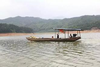 金清：“流动红船”打造渔船民温暖家园