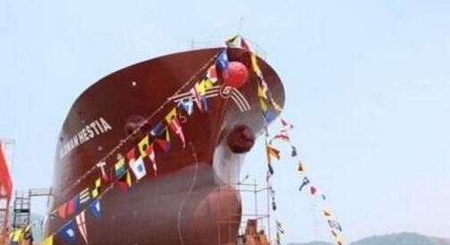 江西江州联合造船16500吨二类化学品船下水