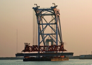 港珠澳大桥中山基地最后一船构件出港