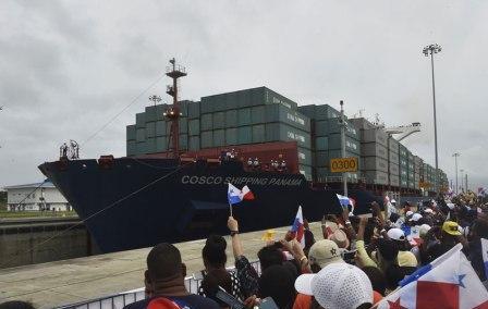远货轮首航新巴拿马运河 通行费近400万