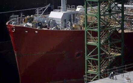 日媒：韩国造船业陷危机