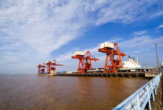 浙江口岸原油进口量创同期历史最高值
