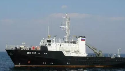 俄罗斯船厂一艘水文调查船下水