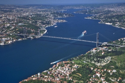 Bosphorus open after failed Turkish coup, but security fears linger