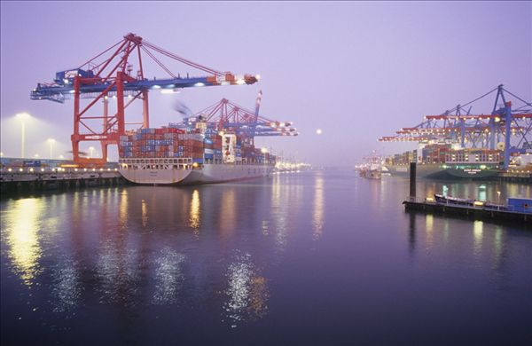 China Gasoline Exports Catch Up With Diesel as Output Surges