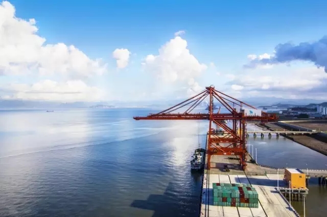 长江中下游将新增一个百万标箱级集装箱码头