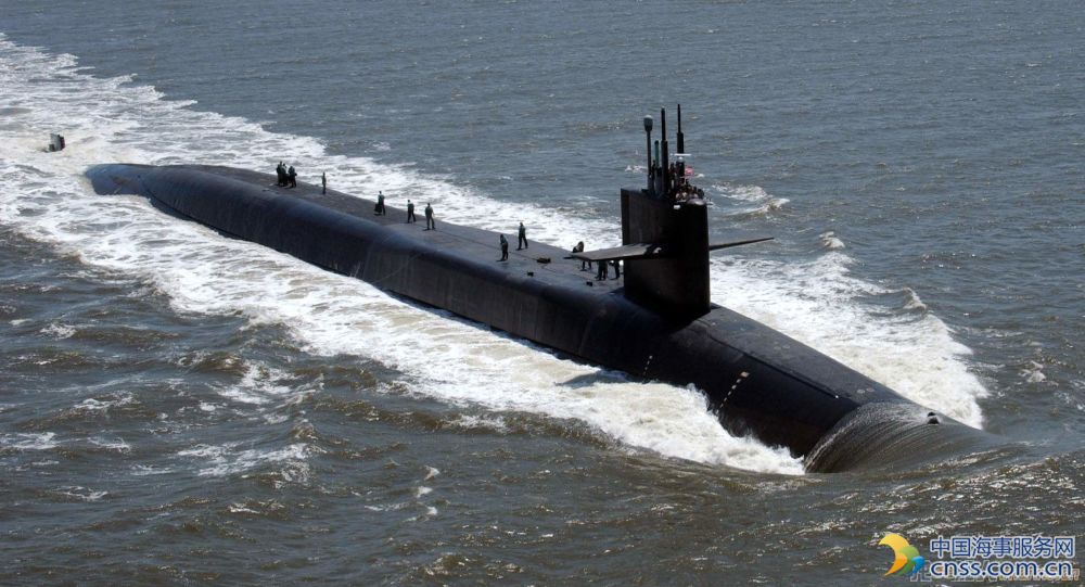 美国海军接装一艘价值近30亿美元的潜水艇 
