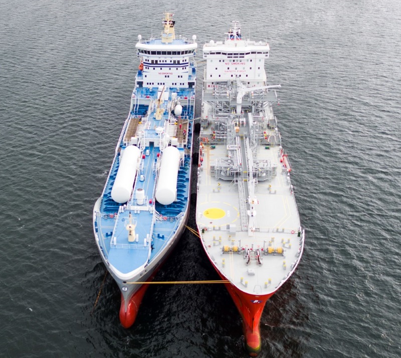 Historic moment: First ship to bunker LNG at the Port of Gothenburg