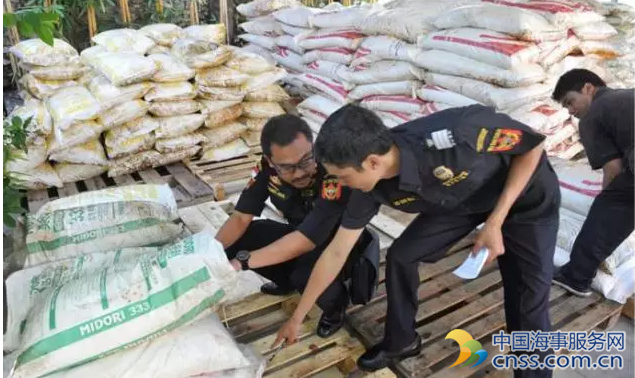 运30吨化肥到巴厘岛，船员被警方扣留，原因几何？