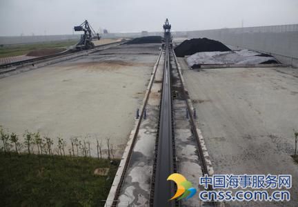 南京市港口散货码头大型露天堆场防尘治理加速