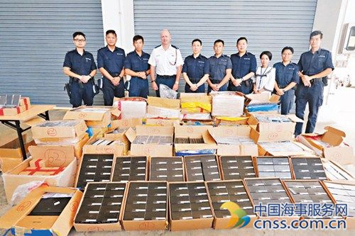 走私快艇撞水警船 走私涉案220万港元3名船员逃走