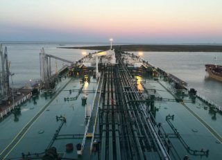 Dalian Shipbuilding Delivers VLCC Coswisdom Lake