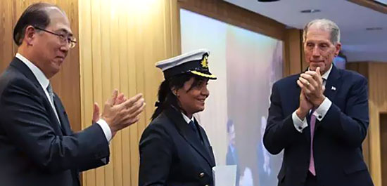首位女性获得“IMO海上特别勇敢奖”