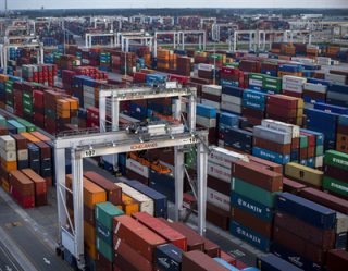 GPA Sets Monthly Record in Container Volumes