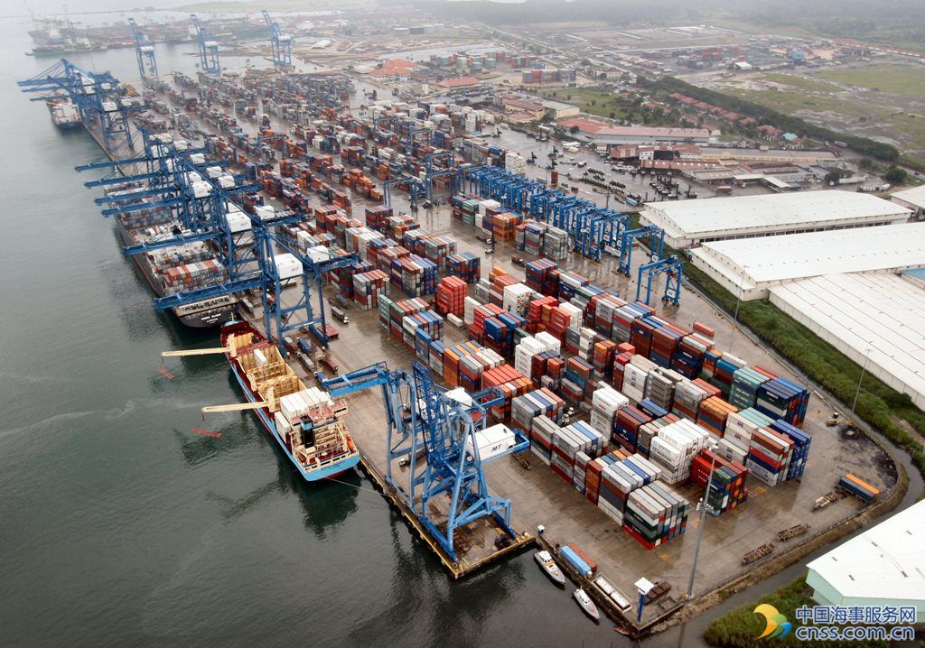 Ports in Panama Brace for Hurricane Otto