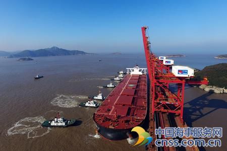 杭州海关助力全国最大矿石中转码头发展