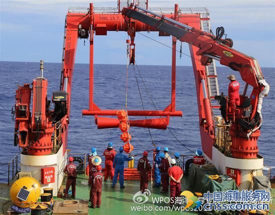 中国科考船赴西太作业 破解深海潜标数据传输难题
