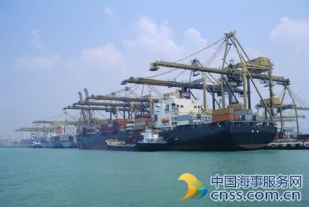 去年新加坡海港停靠船只总吨数增6.3％