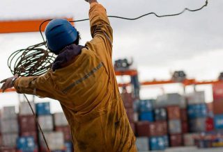 Spanish Dockworkers to Face Massive Layoffs?