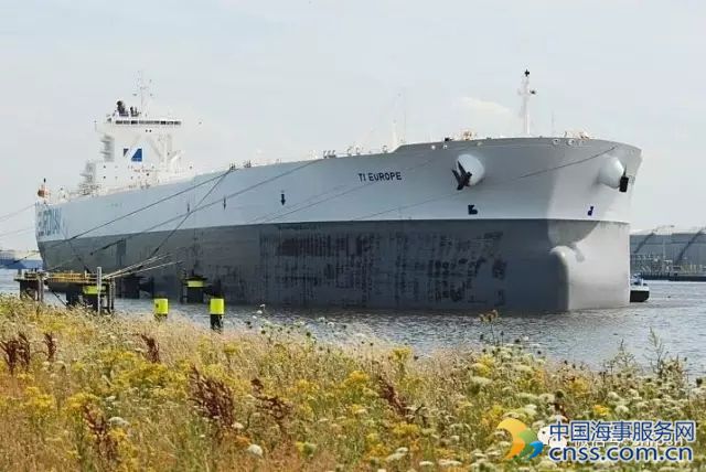 宁波舟山港45万吨原油码头首靠全球最大船