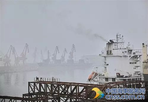 深度：港口上空“黑尾”从何而来？