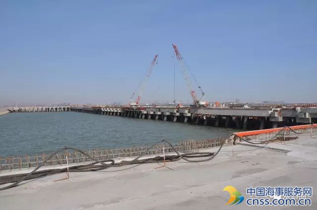 天津港年设计吞吐能力980万吨新码头开建