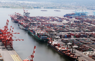 Imports at Top US Container Ports Set to Rise Despite Situation in Washington
