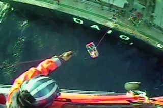 Injured Crewmember Hoisted from Bulker off Oregon