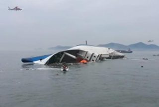 South Korea Lifts Sewol Wreck