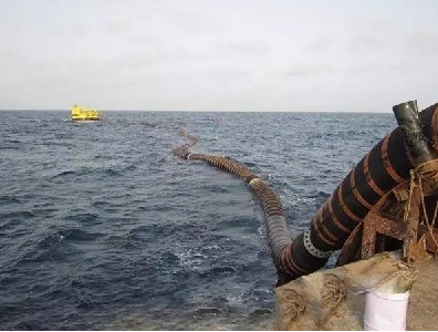 茂名海事严监管优服务 保障国内最大海底油管线铺设安全