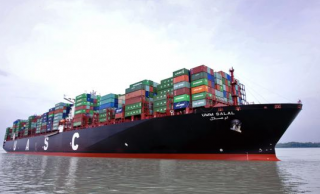 Update: UASC Boxship Refloated after Grounding off Malaysia