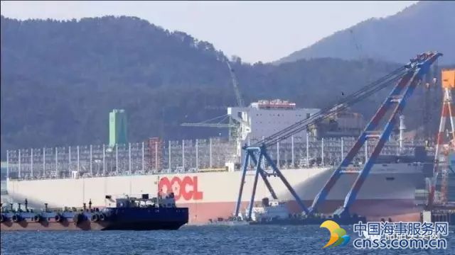 “东方香港”轮命名 刷新全球最大集装箱船纪录