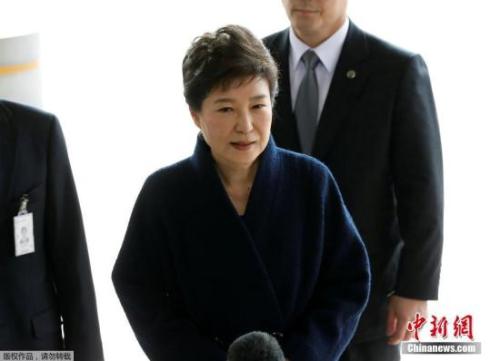 朴槿惠今日首次公审与崔顺实同台　会当场闺蜜反目吗？