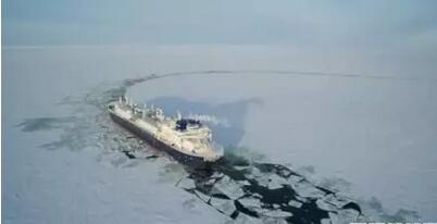 普京亲自出席全球首艘破冰级LNG船命名仪式