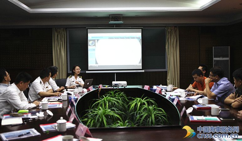部海事局李宏印副局长来复兴岛测绘基地调研指导工作