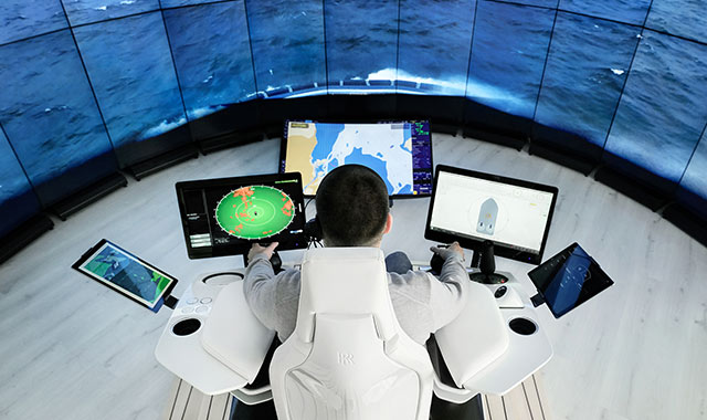 Rolls-Royce Presents World’s 1st Remotely Operated Commercial Ship