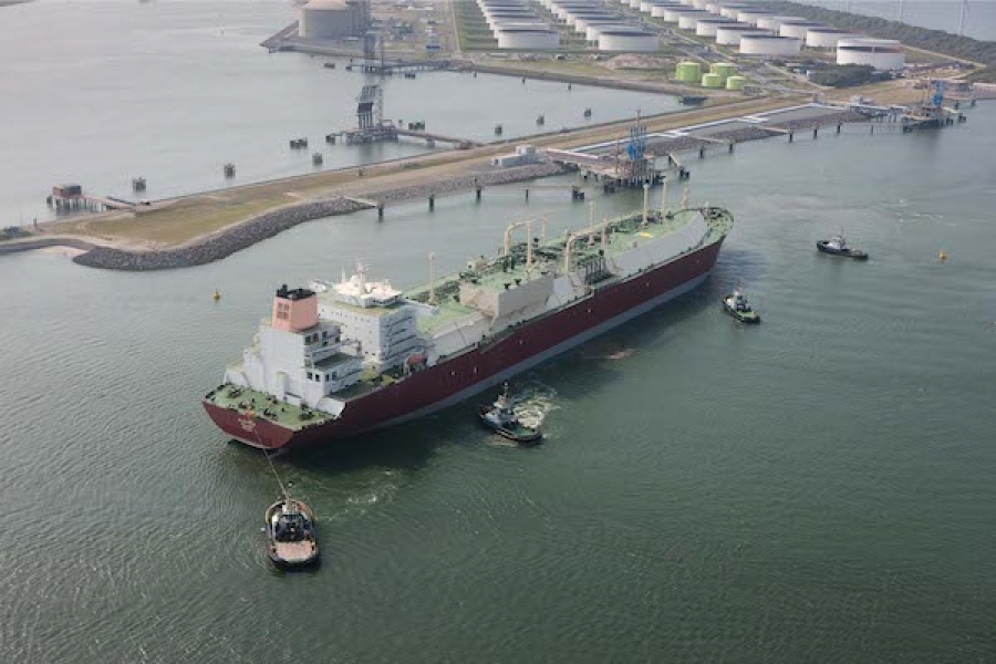 Qatargas inks five-year LNG supply deal with Shell