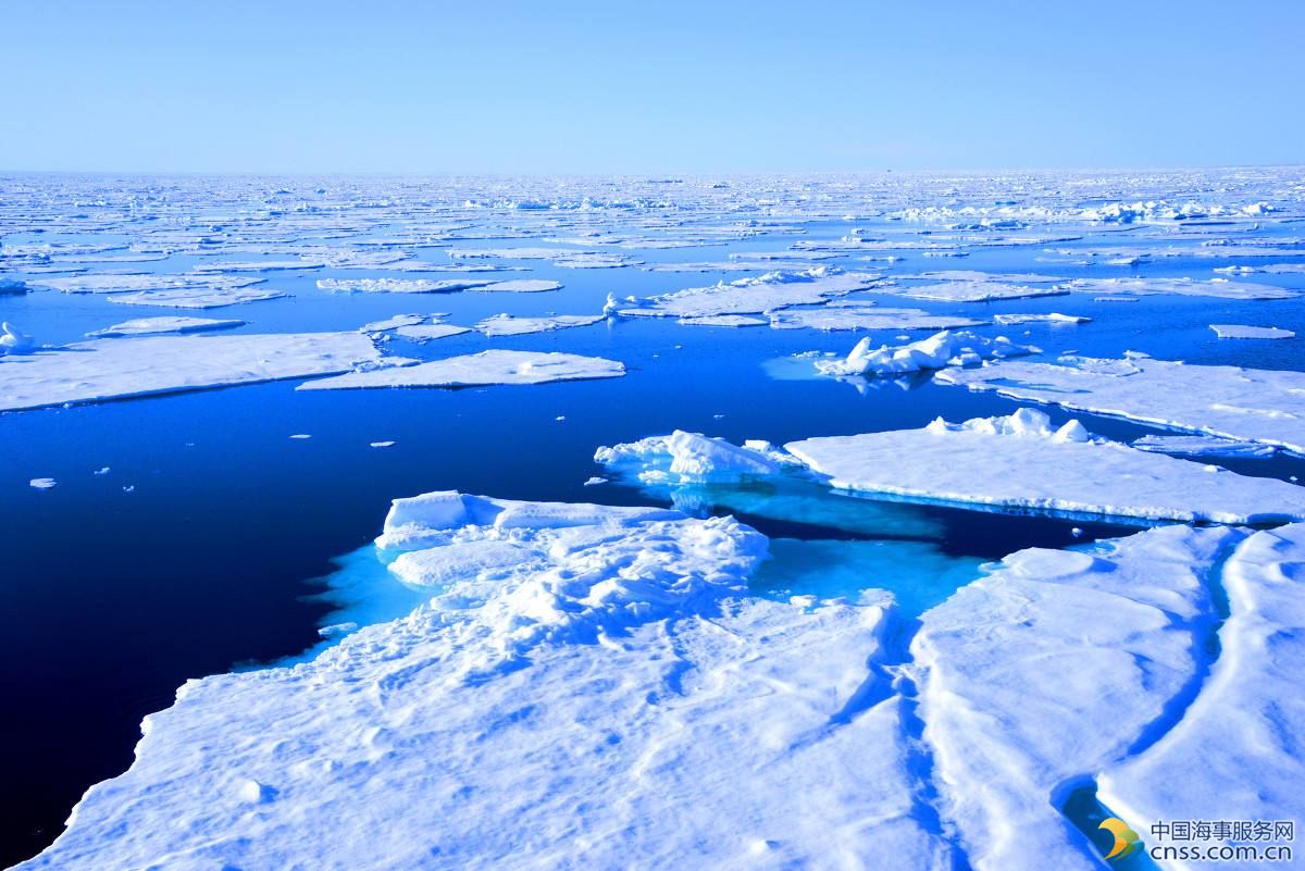 6天征服北极 油轮首次不借助破冰船穿越冰海