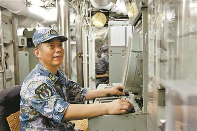 中国新型潜艇远航侦测外军反潜机 破多项纪录