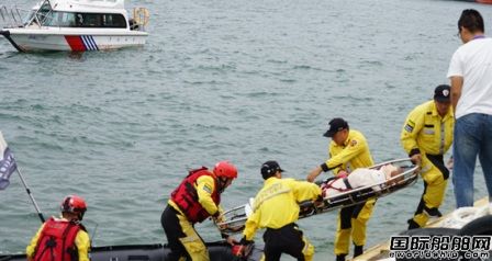 千岛湖游船触礁浓烟滚滚103人被困