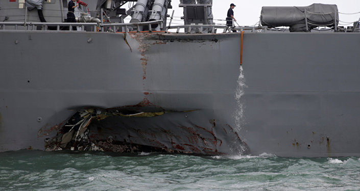 美海军公布军舰相撞报告：多次失误本能避免