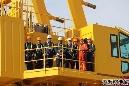 TSC P32型220吨海工吊机完成工厂验收